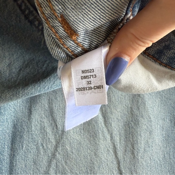 Madewell - The Perfect Vintage Straight Jean Applefield Wash: Side-Slit Edition - Picture 9 of 14